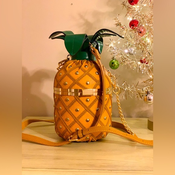 Handbags - 🍍🍍Pineapple Purse 🍍🍍
